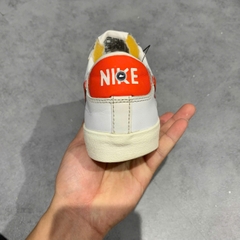 NIKE BLAZER LOW '77 VINTAGE 'WHITE TEAM ORANGE' DA6364 104 SIZE 41 GIÀY 2HAND CHÍNH HÃNG PVN20391