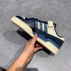 ADIDAS ORIGINALS FORUM 84 LOW 'WHITE DARK BLUE' GX2162 SIZE 42 GIÀY 2HAND CHÍNH HÃNG PVN21084