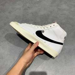 NIKE BLAZER MID '77 VINTAGE 'WHITE BLACK' BQ6806-100 SIZE 43 GIÀY 2HAND CHÍNH HÃNG PVN21264