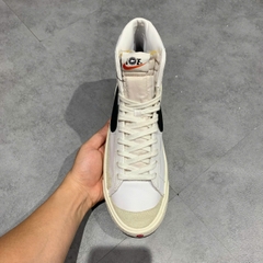 NIKE BLAZER MID '77 VINTAGE 'WHITE BLACK' BQ6806-100 SIZE 43 GIÀY 2HAND CHÍNH HÃNG PVN21264