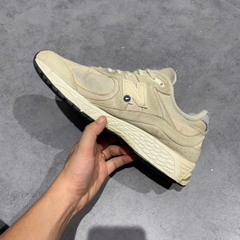 NEW BALANCE 2002R CALM TAUPE M2002RCC SIZE 44 GIÀY 2HAND CHÍNH HÃNG PVN21027