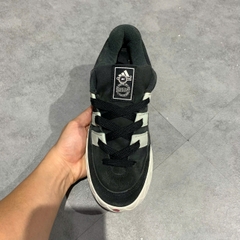 ADIDAS ADIMATIC CORE BLACK CRYSTAL WHITE ID8265 SIZE 40 2/3 GIÀY 2HAND CHÍNH HÃNG PVN21105