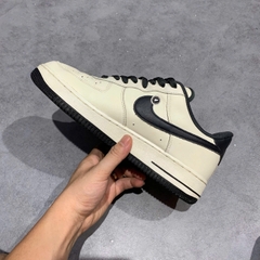 NIKE AIR FORCE 1 LOW BY YOU AQ3774 992 SIZE 42 GIÀY 2HAND CHÍNH HÃNG PVN21195