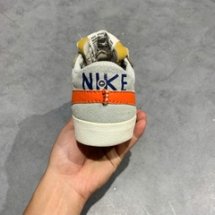 NIKE BLAZER LOW '77 JUMBO WHITE DARK SAPPHIRE BLUE SAFETY ORANGE DV9122 181 SIZE 41 GIÀY 2HAND CHÍNH HÃNG PVN21567