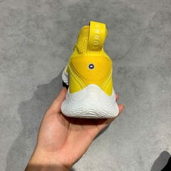 Under Armour Curry Flow 8 'Smooth Butter Flow' GS 3023527 701 SIZE 39 GIÀY 2HAND CHÍNH HÃNG PVN22118