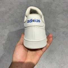 🔥 ADIDAS GRAND COURT BASE – CLOUD WHITE / BLUE / ACTIVE RED – SIZE 41 1/3 – PVN22709 – CHÍNH HÃNG