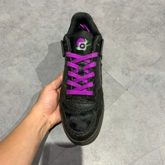 🔥 ADIDAS FORUM LOW ‘DARK WITCH’ – SIZE 42 – PVN22610 – CHÍNH HÃNG