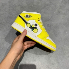 🔥 NIKE AIR JORDAN 1 MID ‘DYNAMIC YELLOW FLORAL’ – SIZE 37.5 – PVN23095 – CHÍNH HÃNG