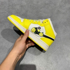 🔥 NIKE AIR JORDAN 1 MID ‘DYNAMIC YELLOW FLORAL’ – SIZE 37.5 – PVN23095 – CHÍNH HÃNG