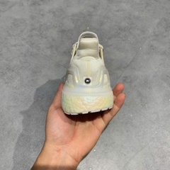 🔥 ADIDAS ULTRABOOST 20 ‘WHITE IRIDESCENT’ – SIZE 36 2/3 – PVN23051 – CHÍNH HÃNG