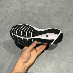 🔥 NIKE ZOOM WINFLO 8 ‘BLACK WHITE’ – SIZE 38 – PVN22953 – CHÍNH HÃNG