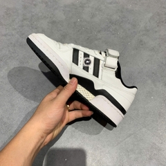 🔥 ADIDAS FORUM LOW ‘WHITE/BLACK’ – SIZE 37 1/3 – PVN23034 – CHÍNH HÃNG