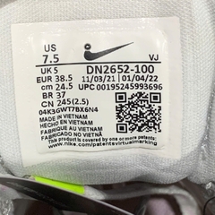 🔥 NIKE REACT ESCAPE RUN ‘WHITE / BARELY GREEN’ – SIZE 38.5 – PVN22975 – CHÍNH HÃNG