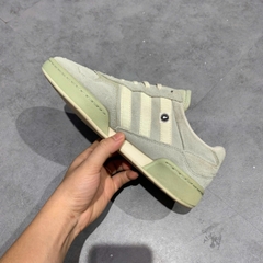 🔥 ADIDAS COURTIC ‘GREEN / WHITE’ – SIZE 40 2/3 – PVN22838 – CHÍNH HÃNG