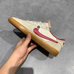 🔥 NIKE SB HERITAGE VULC ‘SUMMIT WHITE / CARDINAL RED’ – SIZE 41 – PVN23320 – CHÍNH HÃNG