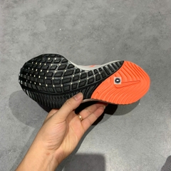 🔥 NIKE AIR ZOOM VOMERO 15 “WHITE/CRIMSON TINT” – SIZE 36.5 – PVN23940 – CHÍNH HÃNG