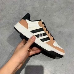 🔥 ADIDAS ENTRAP “WHITE BLACK BROWN” – SIZE 36 – PVN23987 – CHÍNH HÃNG
