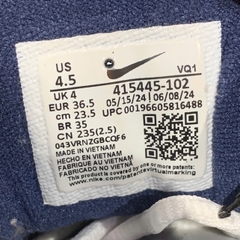 🔥 NIKE AIR MONARCH IV “WHITE NAVY/METALLIC SILVER” – SIZE 36.5 – PVN23966 – CHÍNH HÃNG