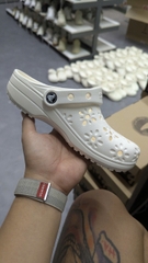 CROCS HOA TRẮNG