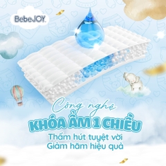 Cách thay bỉm vào ban đêm không khiến con thức giấc