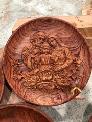 Đĩa gỗ trang trí gia đình chúa jesus bằng gỗ hương