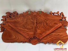 Tranh quạt gỗ phu thê viên mãn kích thước dài 100 cm x rộng 50 cm x dày 4 cm
