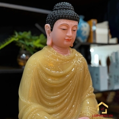 Tượng Phật Thích Ca Tĩnh Tâm Ngồi Đài Sen Tám Cạnh Bằng Bột Đá Thạch Anh Viền Vàng Cao 40cm