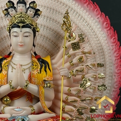 Tượng Thiên Thủ Thiên Nhãn Ngồi Đế Mây Bằng Bột Đá Vẽ Gấm Cao 40cm, 48cm