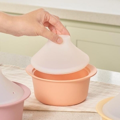 Nồi hấp thức ăn silicone Moyuum - Size nhỏ 550ml - Màu Be/Vàng