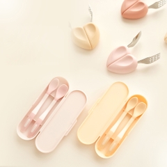 Bộ thìa ăn dặm silicon Moyuum - 2 cấp độ - 4m+ - Màu Vàng mật ong/Hồng blossom