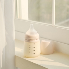 Bình sữa Silicon Moyuum - 160ml - Kèm núm 1