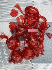 Đèn lồng quả cầu đỏ trang trí Tết có đèn led gắn chữ Phúc thả mành đón tết 2024 (dài 3m 8 )