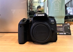 CANON 77D
