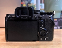 Sony A7 IV