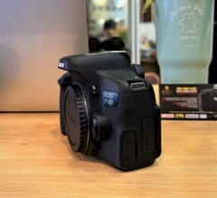 CANON 750D