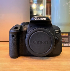 Canon 700D (kit)