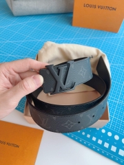 Louis Vuiton Belt (MAN)