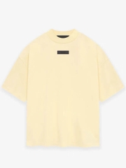 ESSENTIALS T-SHIRTS