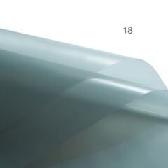 Xấp 20 tờ giấy bóng kiếng màu trong gói hoa, gói quà