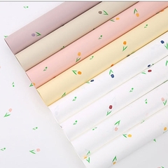 Xấp 20 tờ giấy gói hoa họa tiết hoa tulip chống thấm nước, giấy dày đứng form