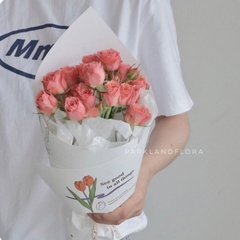 Xấp 10 tờ giấy gói hoa, giấy gói quà hình hoa tulip, giấy dày cứng