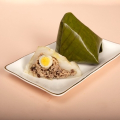 bánh giò (bánh tẻ)　バンヨ-