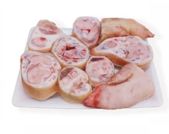 móng heo cắt khoanh　豚足