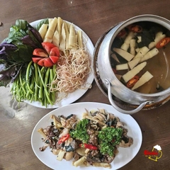 Lẩu ếch măng cay
