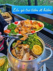 Lẩu gà tiềm ớt hiểm
