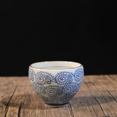 Chawan - Bát đánh matcha bạch tuộc (triện đáy)