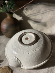 Ang nhỡ mộc men trắng triện nghệ nhân khắc chìm