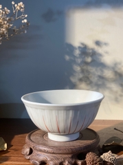 Bát mộc vẽ vàng kẻ đỏ