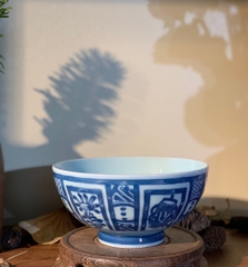 Bát tráng men hoạ tiết độc đáo vẽ triện