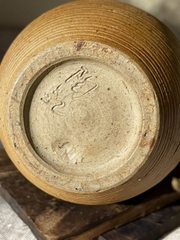 Bình gốm Bizen Goma dáng hút hài lộc cổ dài